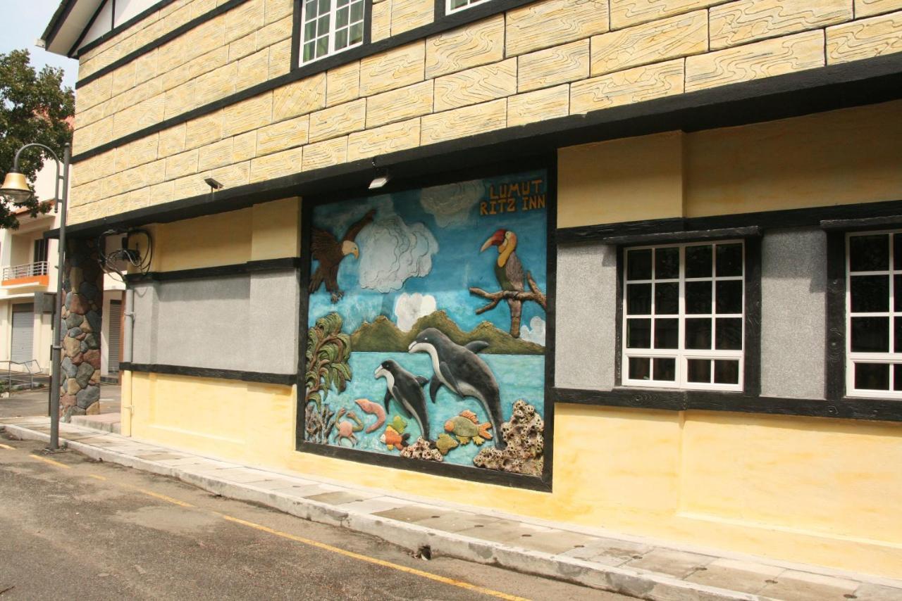 Lumut Suites Exterior foto
